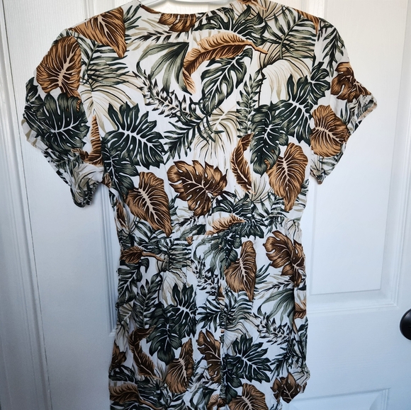 Size Medium Romper - Picture 2 of 3